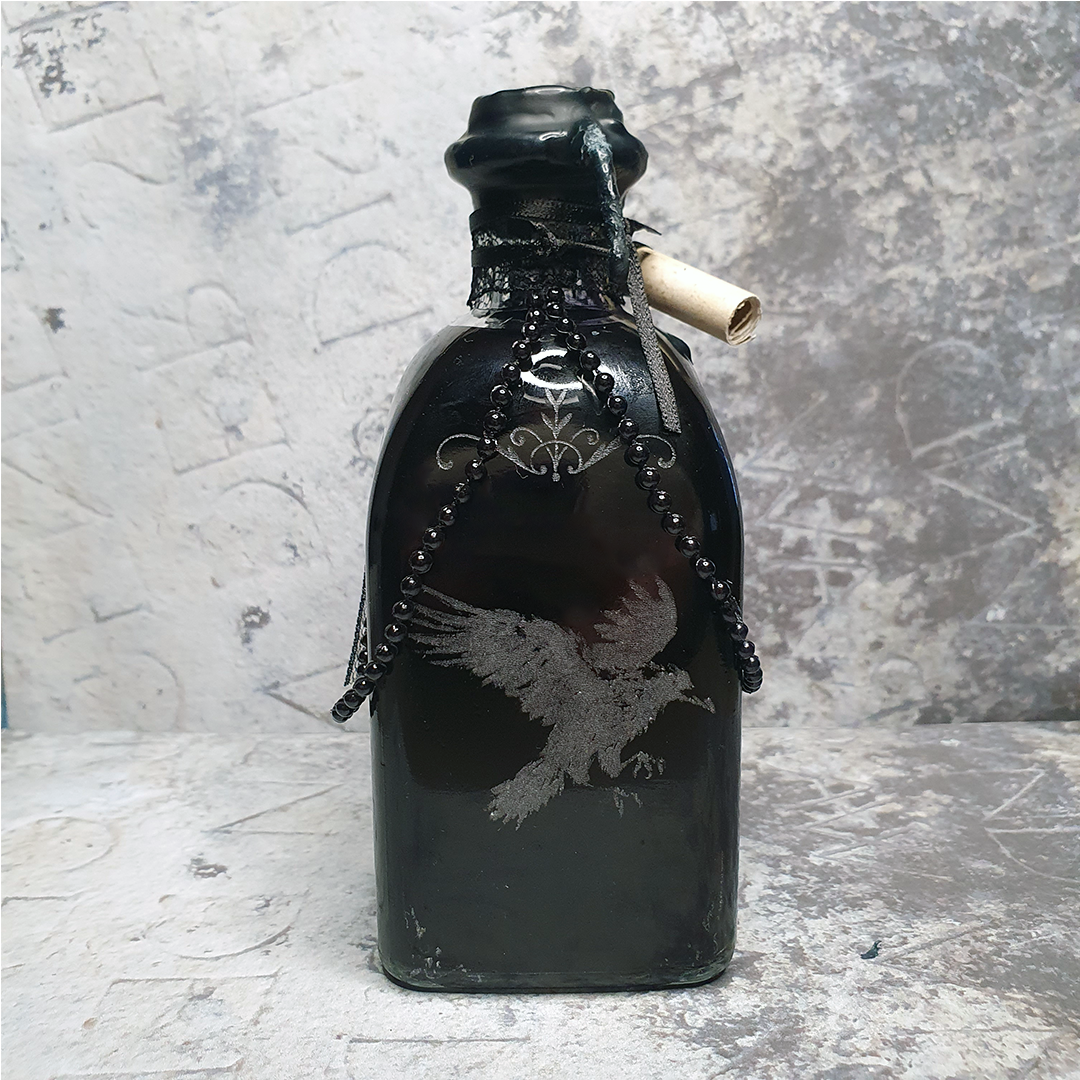 Raven's Curse Bubble Bath Potion image 3